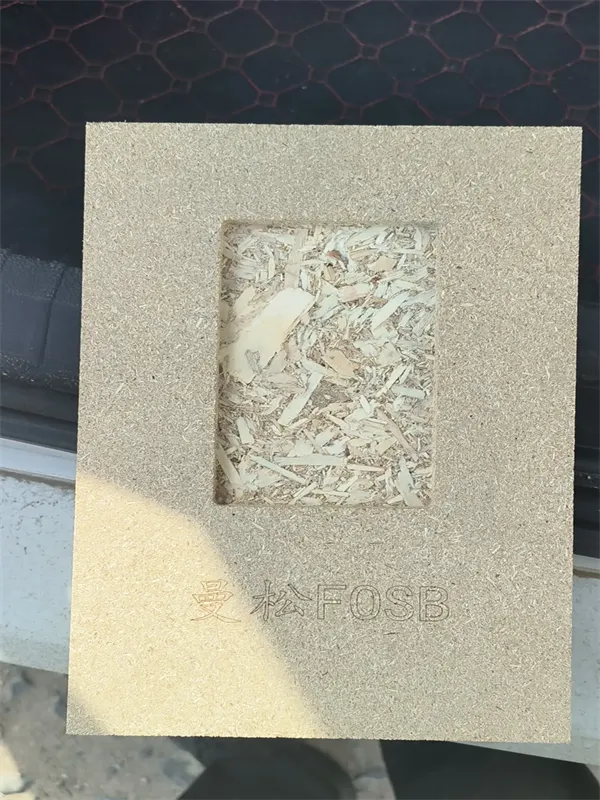 FOSB (OSB de superfície fina)